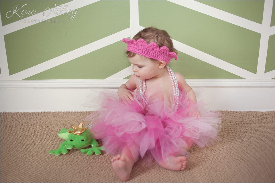 Baby kid photographer pearls 1st birthday princess family photographer Waverly NY