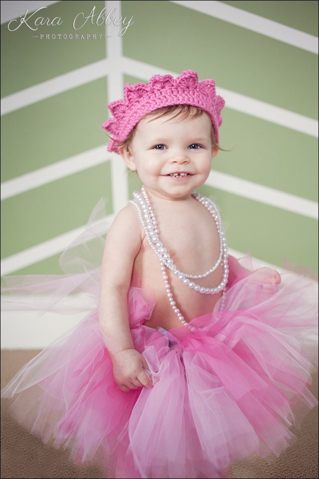 Baby kid photographer pearls 1st birthday princess family photographer Waverly NY