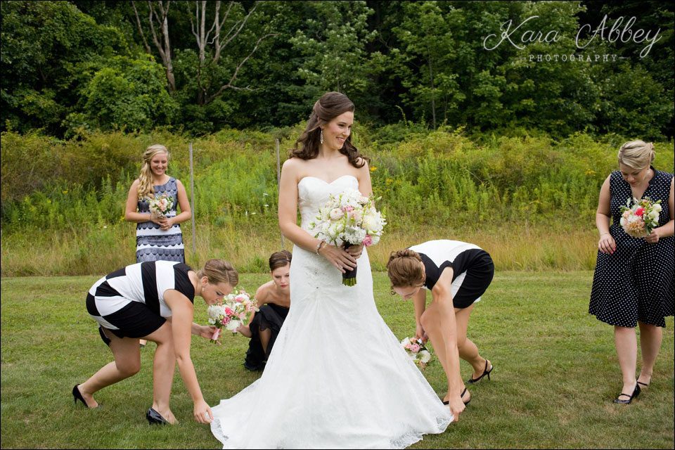 wedding day photography bride bridesmaids prep binghamton ny