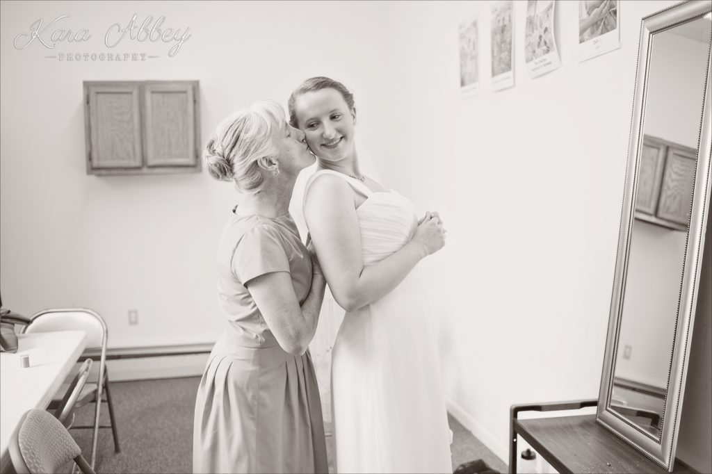 Wedding Photography Pittsburgh PA Irwin PA Greensburg PA Monroeville PA getting ready bride kiss