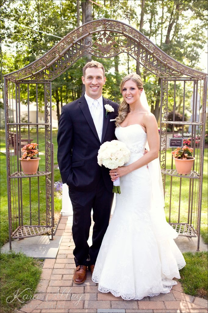 Wedding Photography Pittsburgh PA Irwin PA Greensburg PA Monroeville PA bride groom