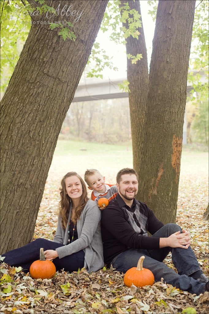 Family Photography Photographer Fall Outdoor Pittsburgh PA Irwin PA Greensburg PA Monroeville PA