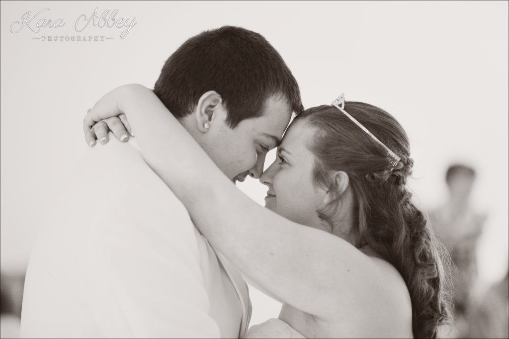 wedding photography photographer rome, pa irwin, pa bride groom first dance