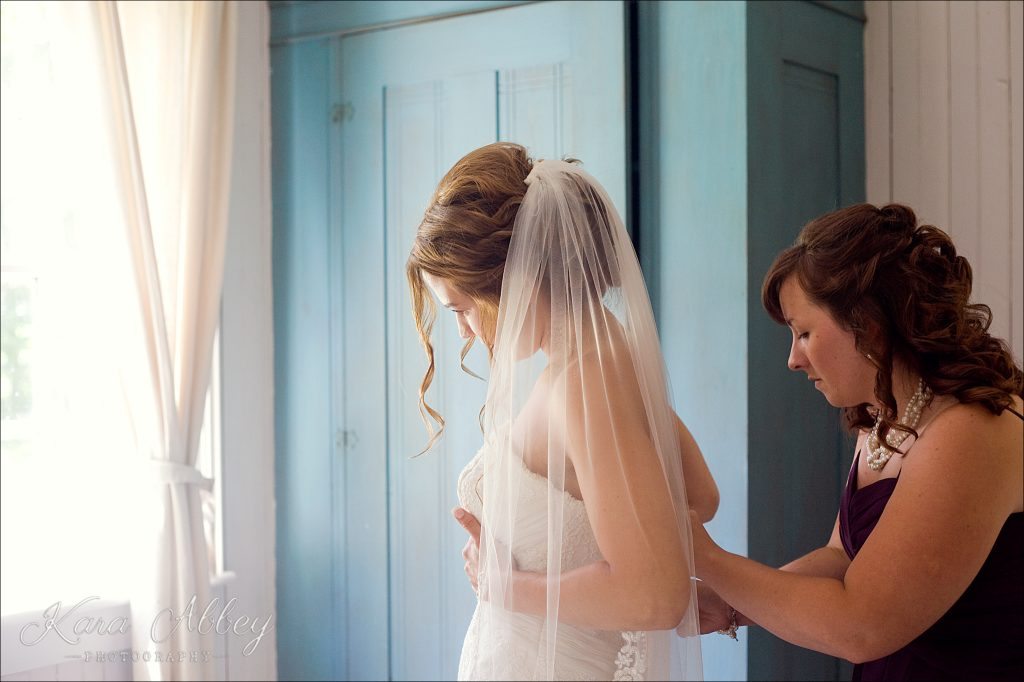 wedding photography bride getting ready details Irwin, PA Pittsburgh, PA Towanda, PA Shoresbrook Inn