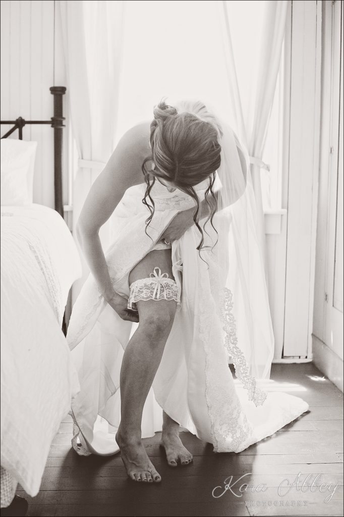 wedding photography bride getting ready details Irwin, PA Pittsburgh, PA Towanda, PA Shoresbrook Inn
