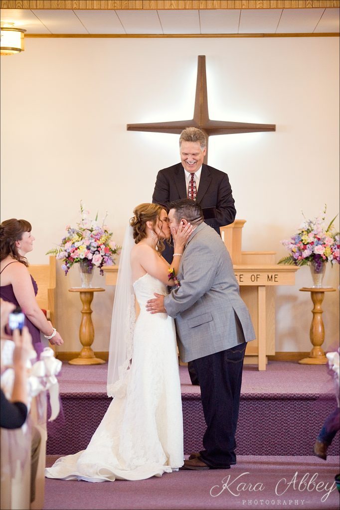 wedding photography Irwin, PA Pittsburgh, PA Towanda, PA ceremony Assembly of God first kiss