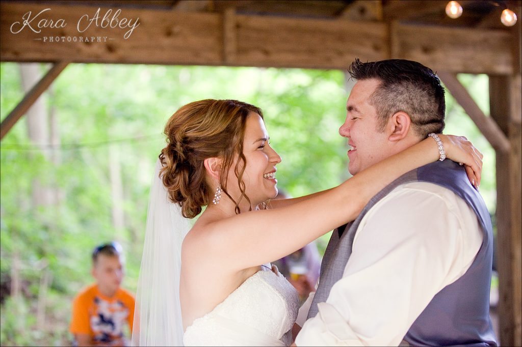wedding photography Irwin, PA Pittsburgh, PA Towanda, PA Shoresbrook Inn first dance