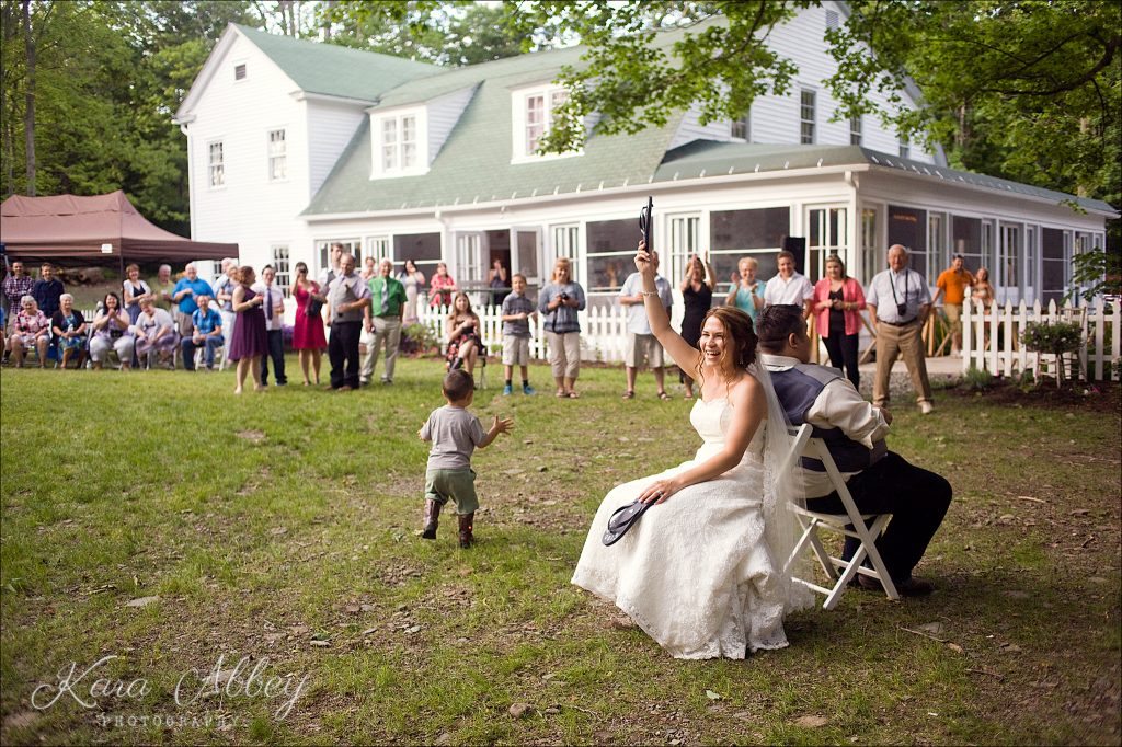wedding photography Irwin, PA Pittsburgh, PA Towanda, PA Shoresbrook Inn newlywed game