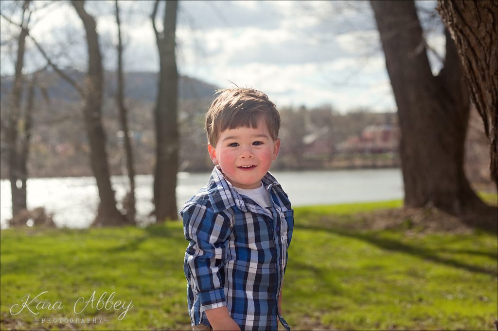 Outdoor Spring Family Photographer Little Boy Kara Abbey Photography Irwin, PA Pittsburgh, PA Monroeville, PA Greensburg, PA