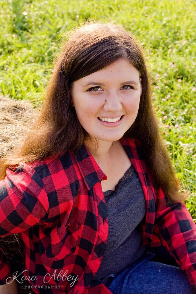 Outdoor Farm Field Rustic Senior Photography Irwin, PA Pittsburgh, PA