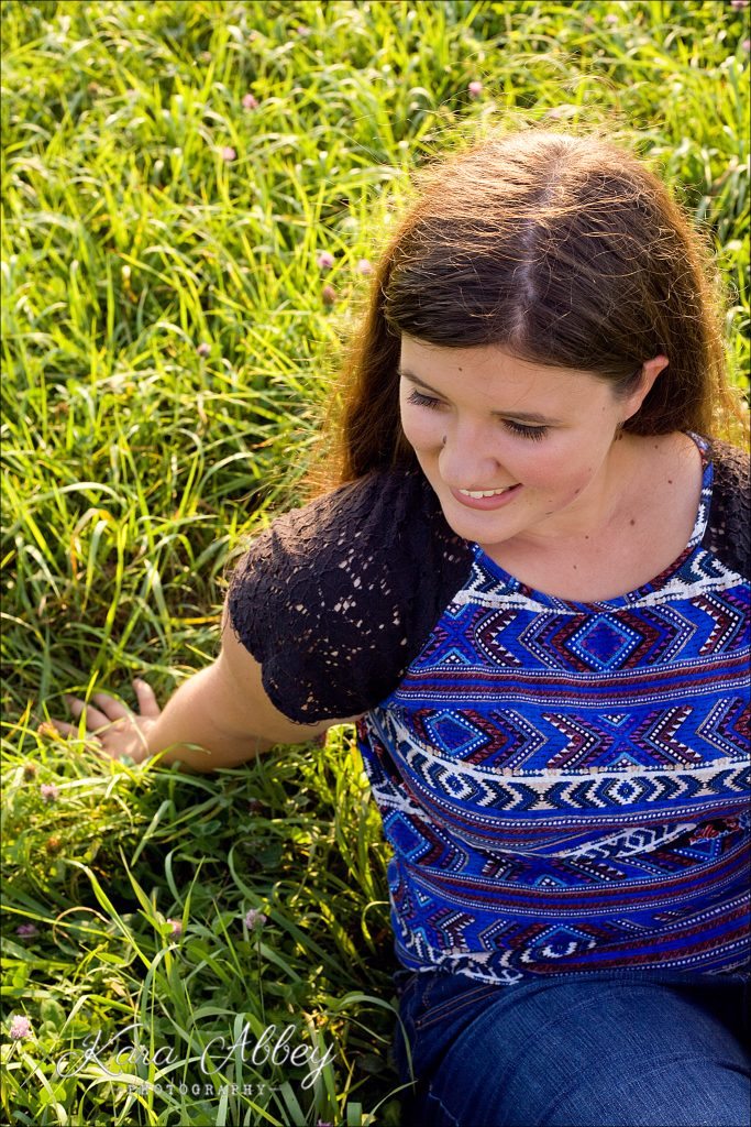 Outdoor Farm Field Rustic Senior Photography Irwin, PA Pittsburgh, PA