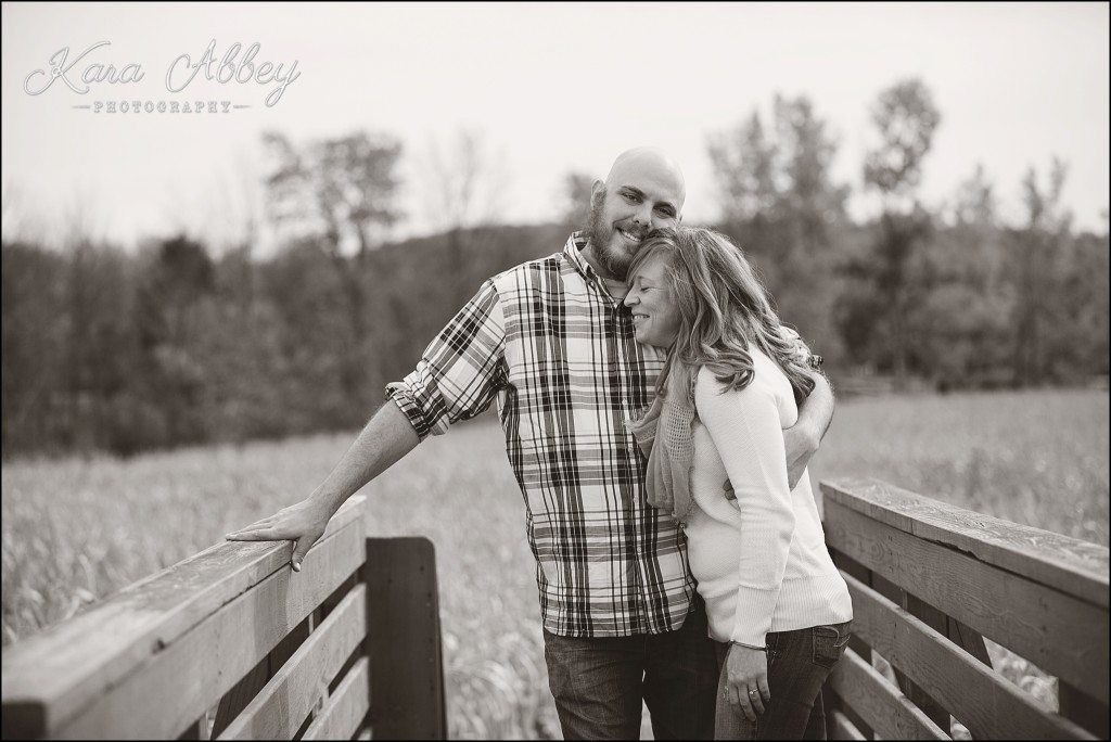 Outdoor fall engagement session Roba Family Farms Dalton, PA corn maze