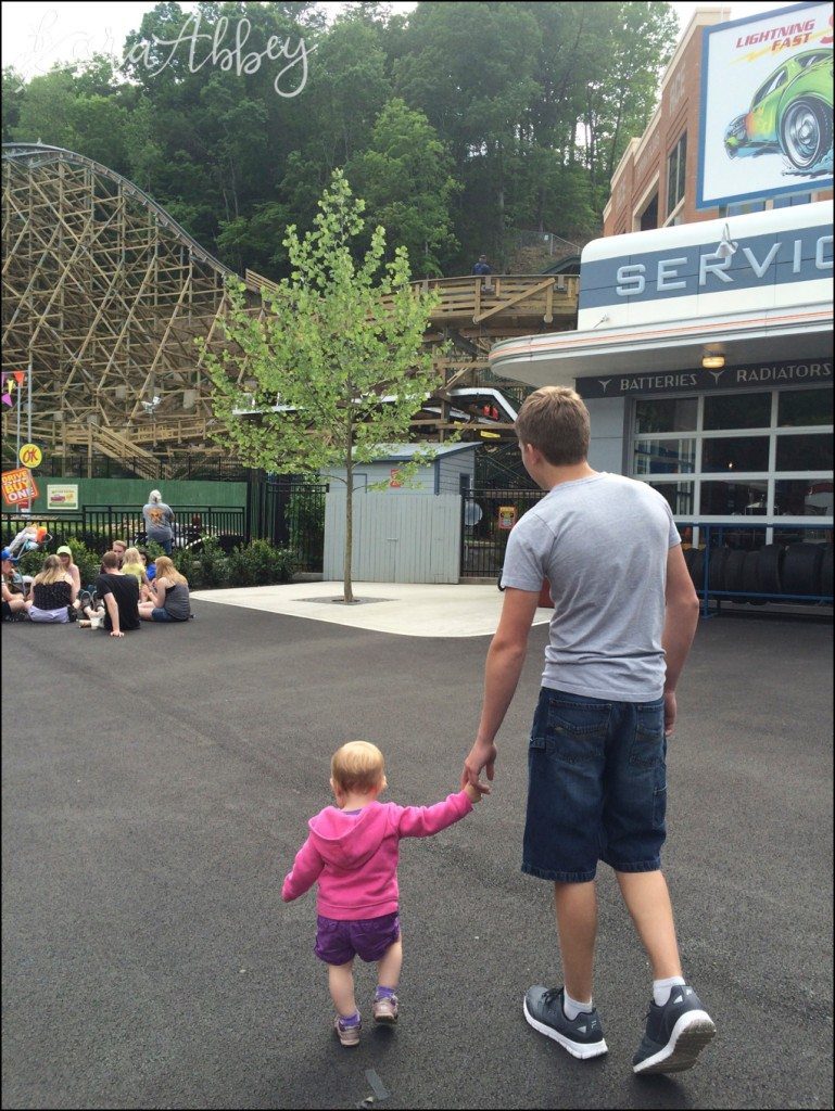 Spring Family Vacation to Dollywood in Pigeon Forge, TN