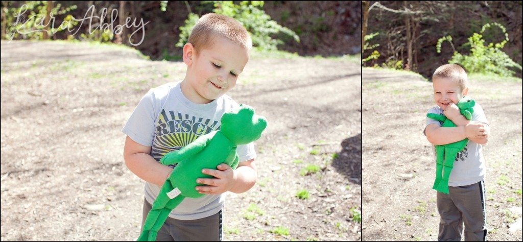 Spring Family Photography Brother & Sister Portraits at Waverly Glen, NY by Kara Abby Photography in Irwin, PA