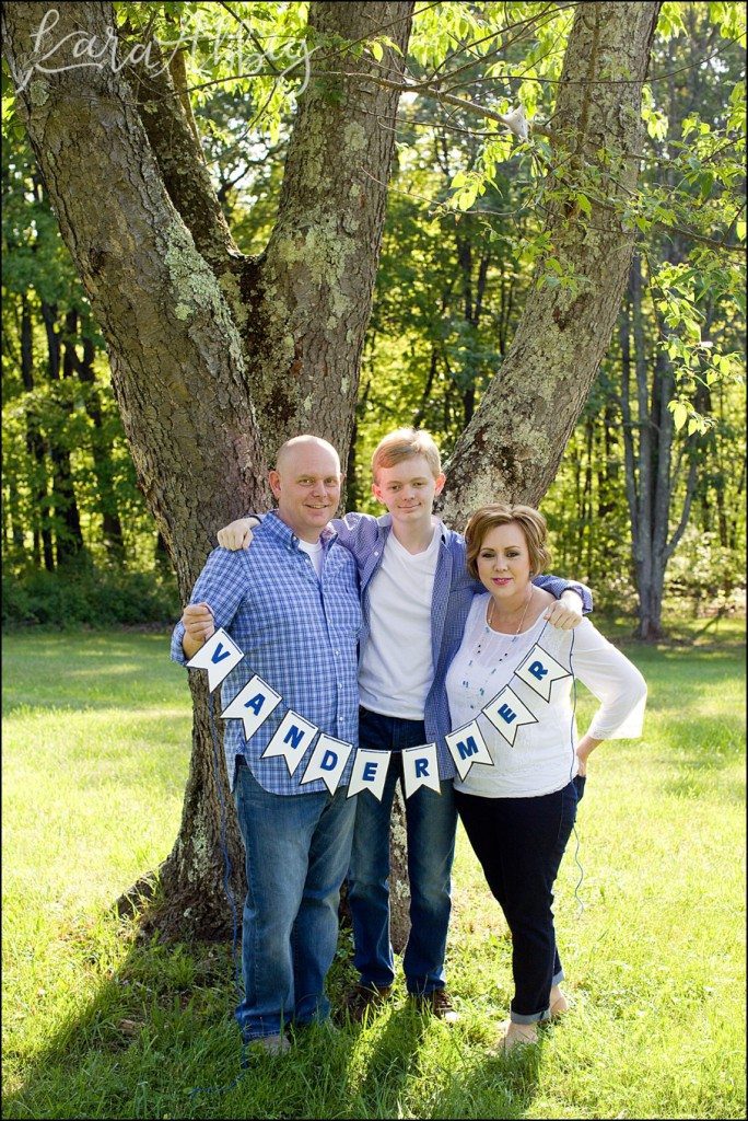 Summer Family Photography & 20 Year Anniversary Portraits at Oak Hollow Park in Irwin, PA by Kara Abbey Photography