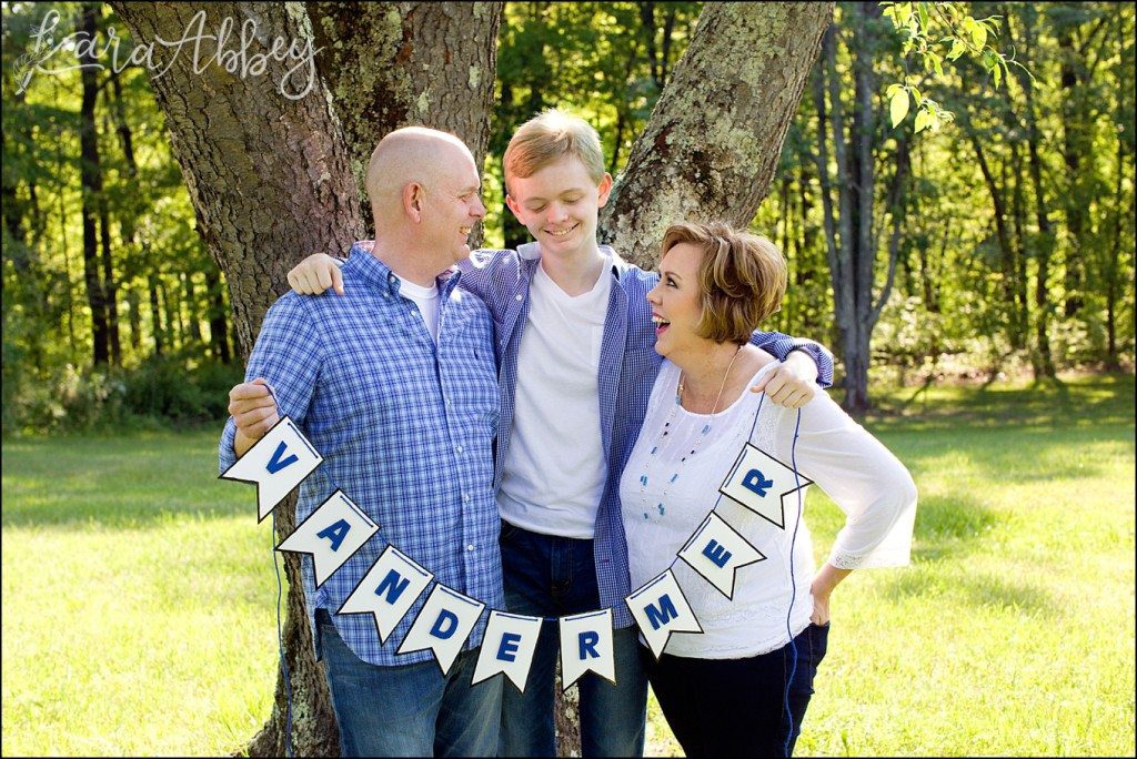 Summer Family Photography & 20 Year Anniversary Portraits at Oak Hollow Park in Irwin, PA by Kara Abbey Photography