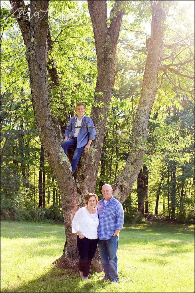 Summer Family Photography & 20 Year Anniversary Portraits at Oak Hollow Park in Irwin, PA by Kara Abbey Photography