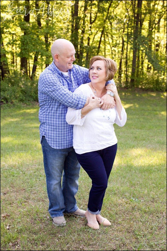 Summer Family Photography & 20 Year Anniversary Portraits at Oak Hollow Park in Irwin, PA by Kara Abbey Photography