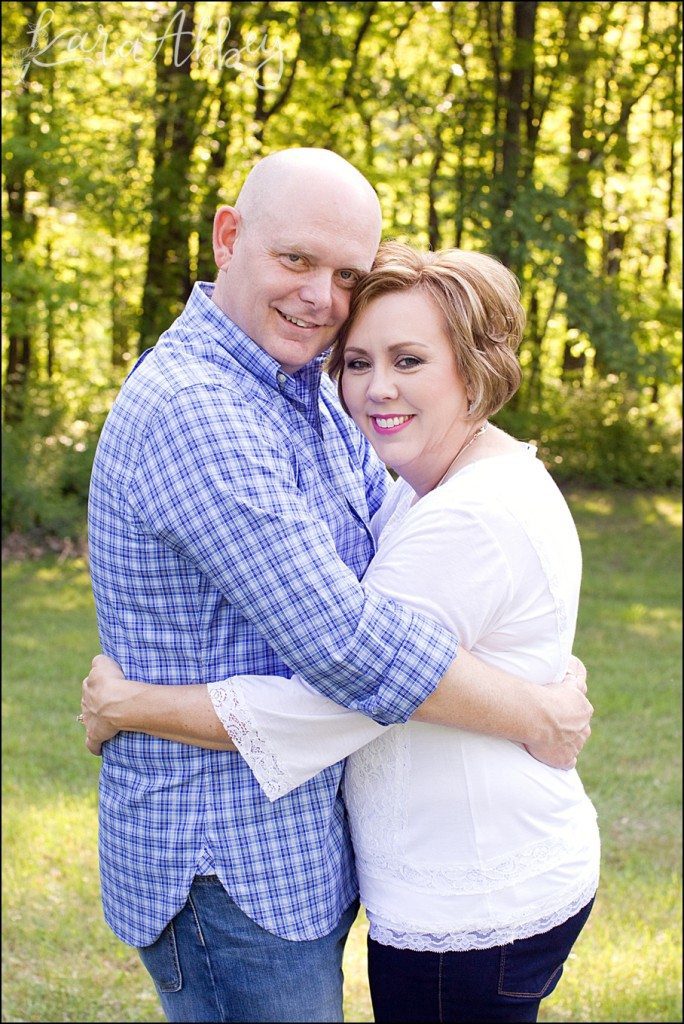 Summer Family Photography & 20 Year Anniversary Portraits at Oak Hollow Park in Irwin, PA by Kara Abbey Photography