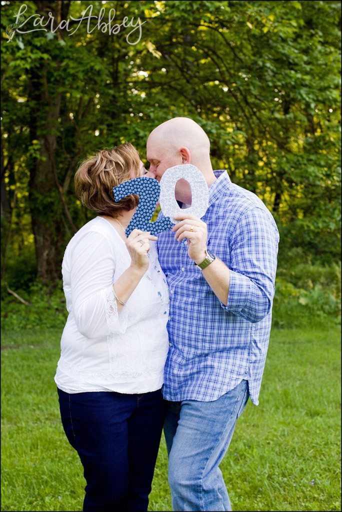 Summer Family Photography & 20 Year Anniversary Portraits at Oak Hollow Park in Irwin, PA by Kara Abbey Photography