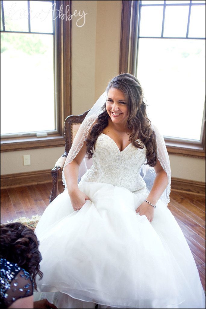 Elegant Romantic Wedding Details at the DoubleTree in Monroeville, PA by Kara Abbey Photography