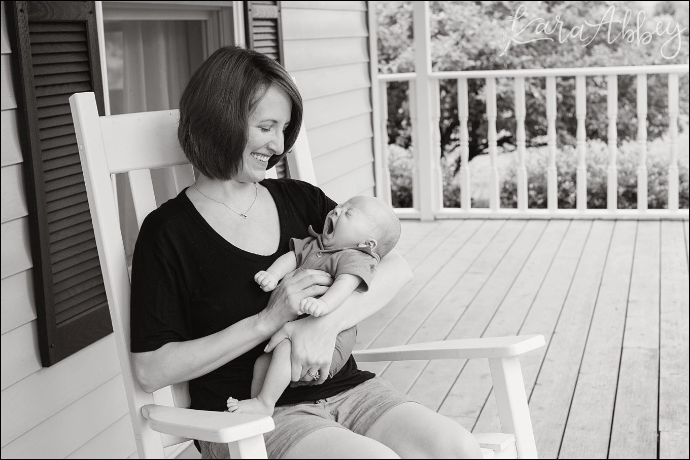 Front Porch Family & Newborn Photos at Home in Owego, NY by Kara Abbey Photography in Irwin, PA