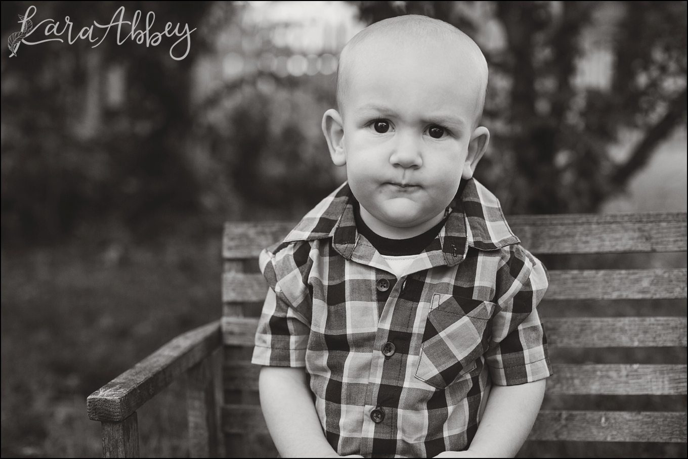 Outdoor Backyard Summer 1 Year Old Portraits by Kara Abbey Photography in Irwin, PA