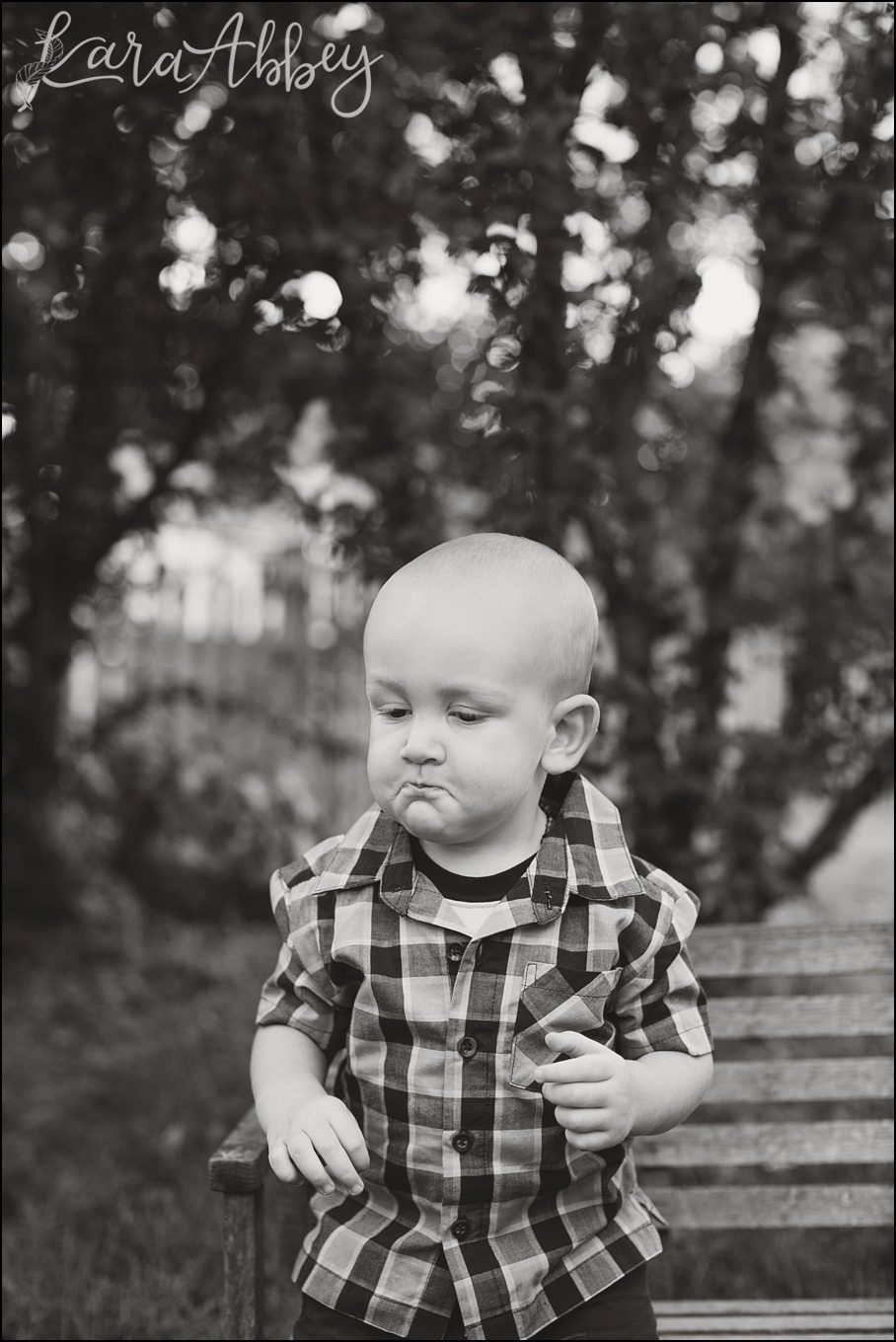 Outdoor Backyard Summer 1 Year Old Portraits by Kara Abbey Photography in Irwin, PA
