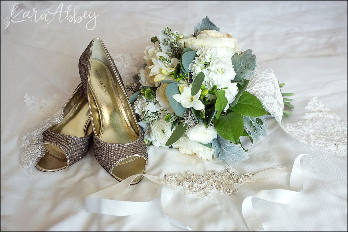 Romantic Summer Seven Springs Mountain Resort Wedding Hotel Getting Ready by Kara Abbey Photography in Irwin, PA