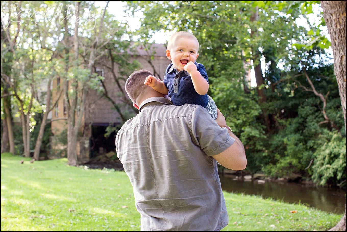 Summer Family Portraits at Manor Park in Irwin, PA by Kara Abbey Photography