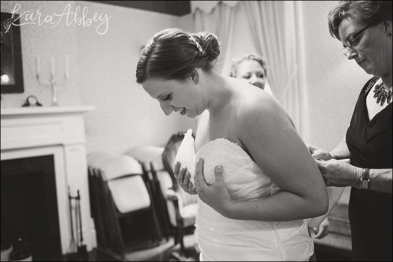 Summer Outdoor Grovedale Winery Wyalusing, PA Wedding Getting Ready by Kara Abbey Photography in Irwin, PA
