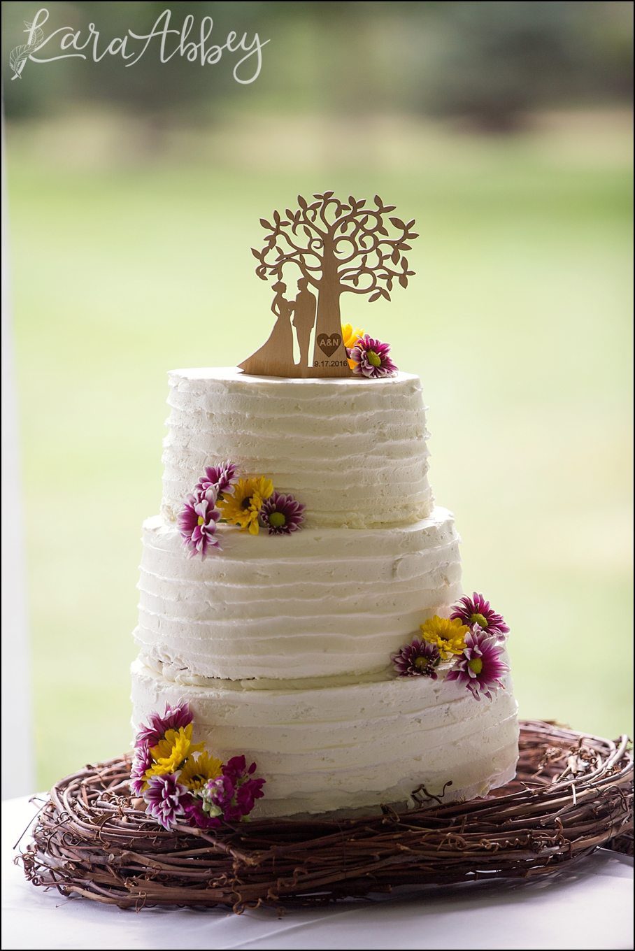 Summer Outdoor Grovedale Winery Wyalusing, PA Wedding Cake by Kara Abbey Photography in Irwin, PA