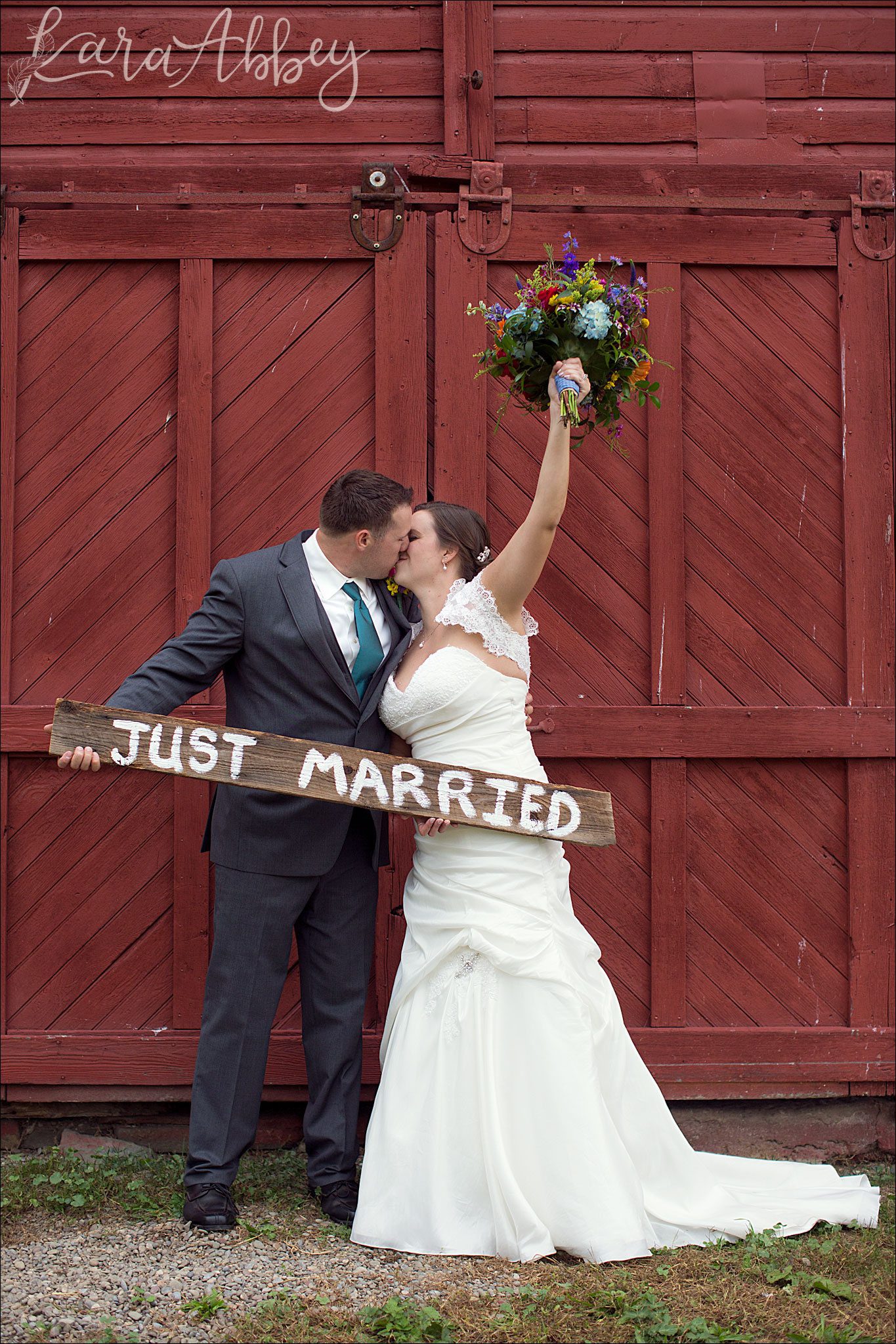 Summer Outdoor Grovedale Winery Wyalusing, PA Wedding Portraits - Just Married Sign - by Kara Abbey Photography in Irwin, PA
