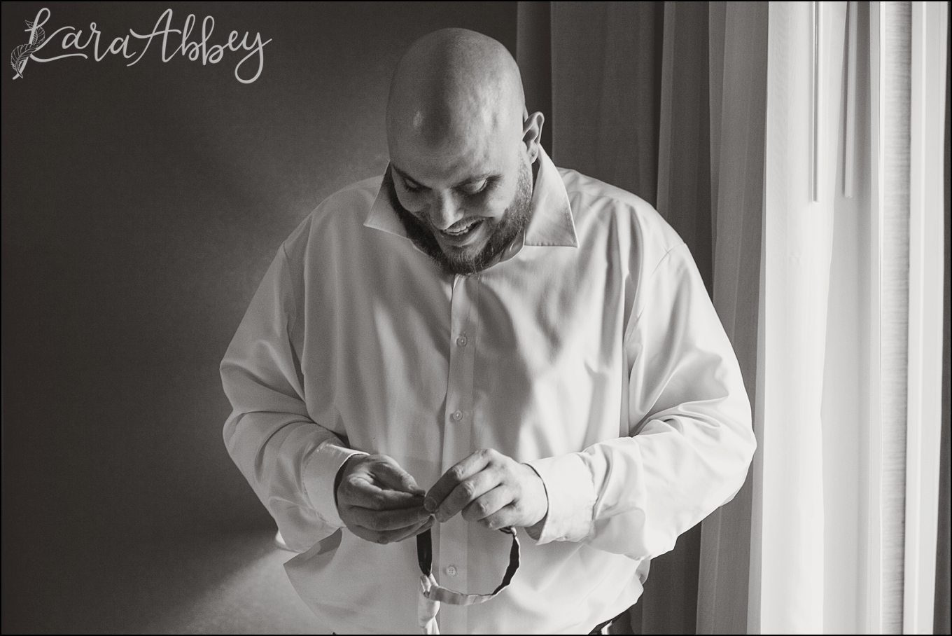 Pheasant Hills Country Club Owego, NY Fall Outdoor Wedding - Groom Getting Ready - by Kara Abbey Photography in Irwin, PA