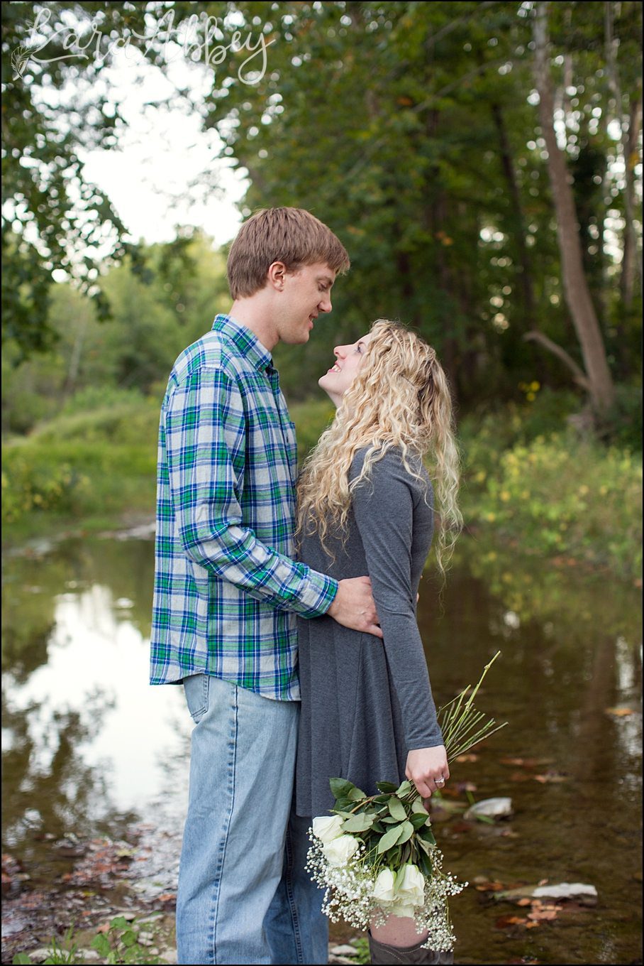 Sweedler Nature Preserve Summer Engagement Pictures by Kara Abbey Photography in Irwin, PA