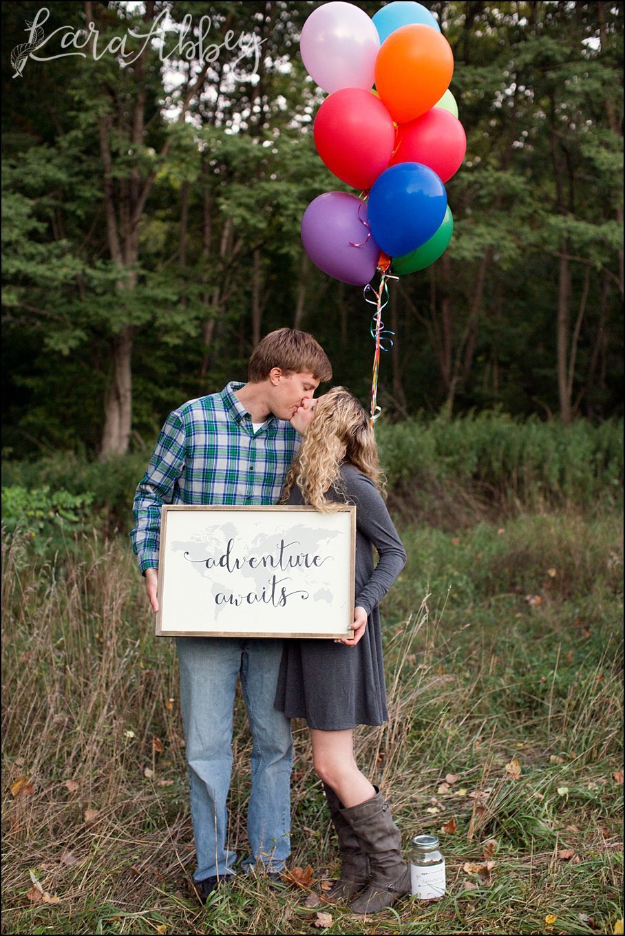 Sweedler Nature Preserve Summer Engagement Pictures with Colorful Balloons as Props by Kara Abbey Photography in Irwin, PA