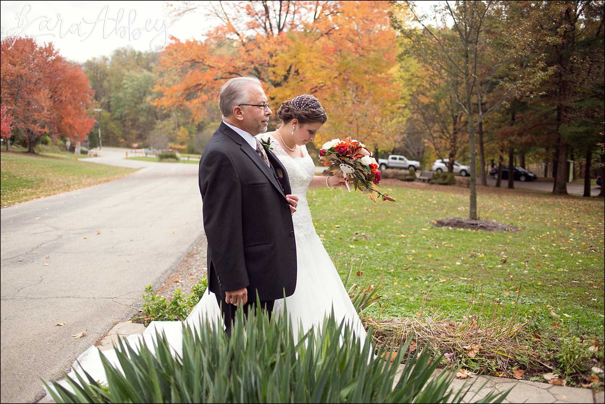 Outdoor Fall Red Real Wedding Inspiration