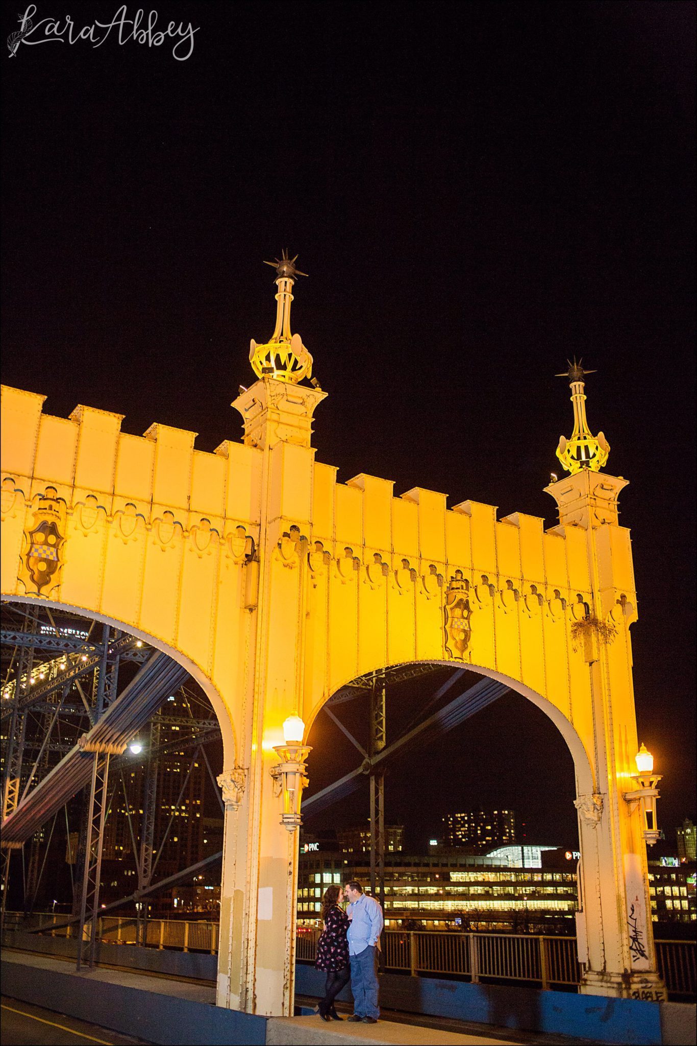 Smithfield Street Bridge Engagement Photos at Night by Pittsburgh, PA Wedding Photographer