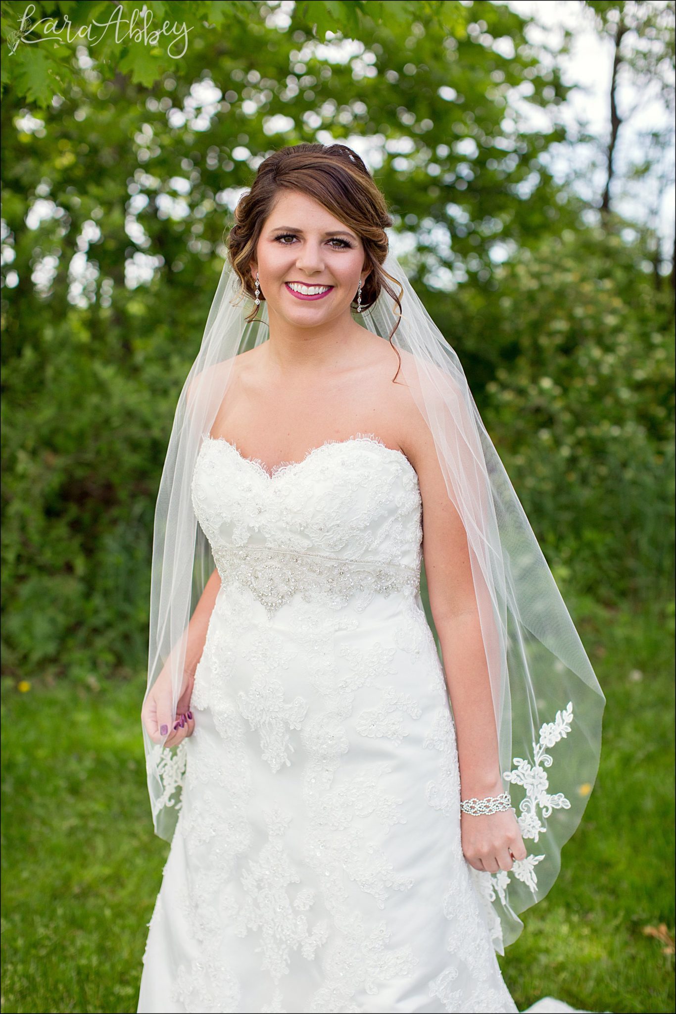 Burgundy & Navy Spring Wedding Inspiration - Bridal Portrait