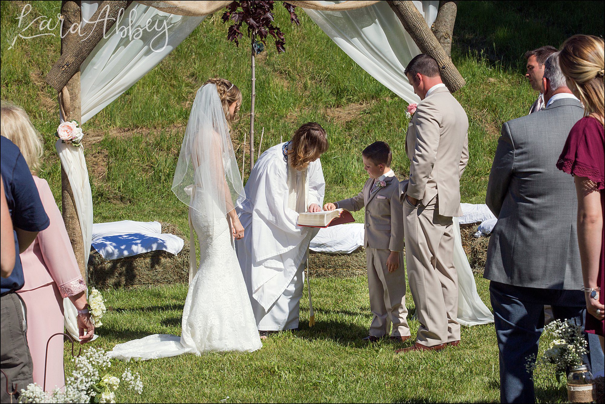 Summer Blush Wedding at Foggy Hollow by Irwin, PA Wedding Photographer