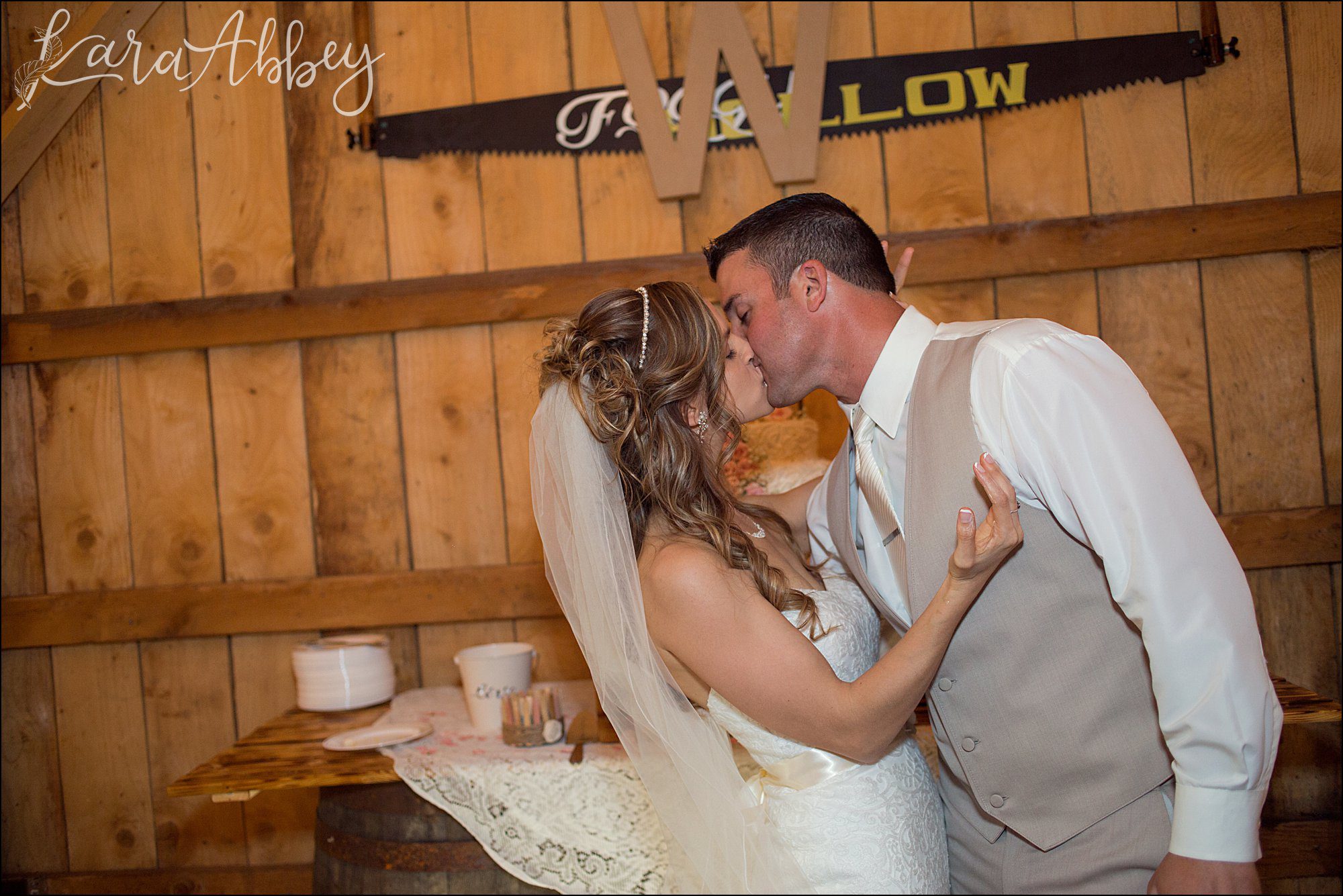 Summer Blush Wedding at Foggy Hollow by Irwin, PA Wedding Photographer