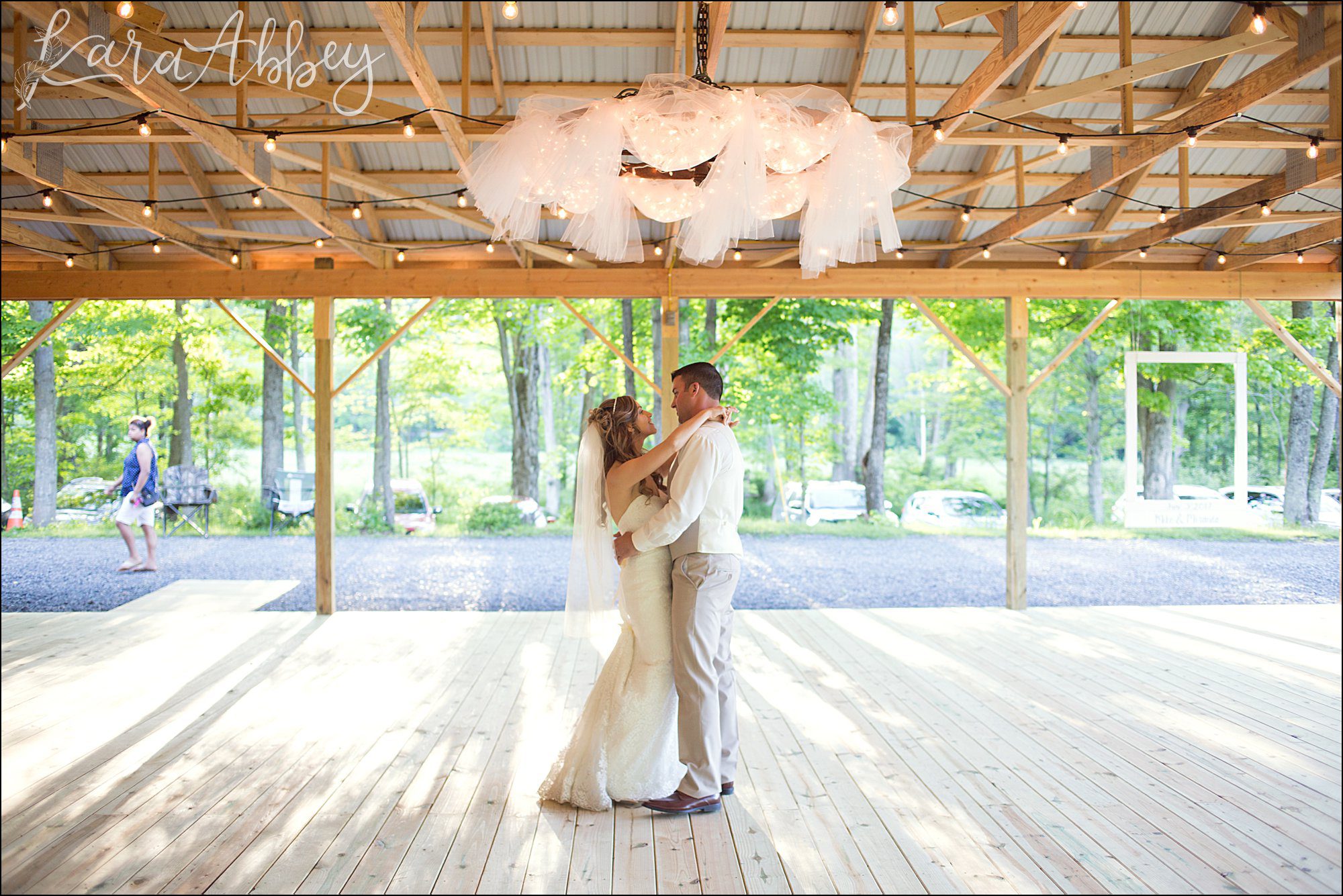 Summer Blush Wedding at Foggy Hollow by Irwin, PA Wedding Photographer