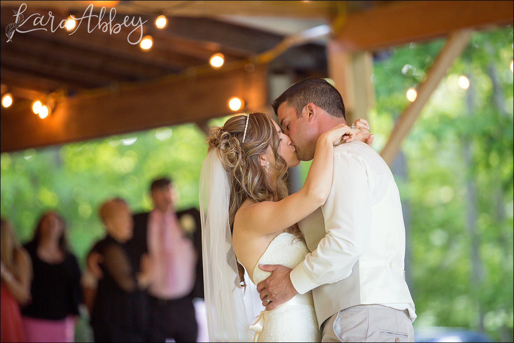 Summer Blush Wedding at Foggy Hollow by Irwin, PA Wedding Photographer