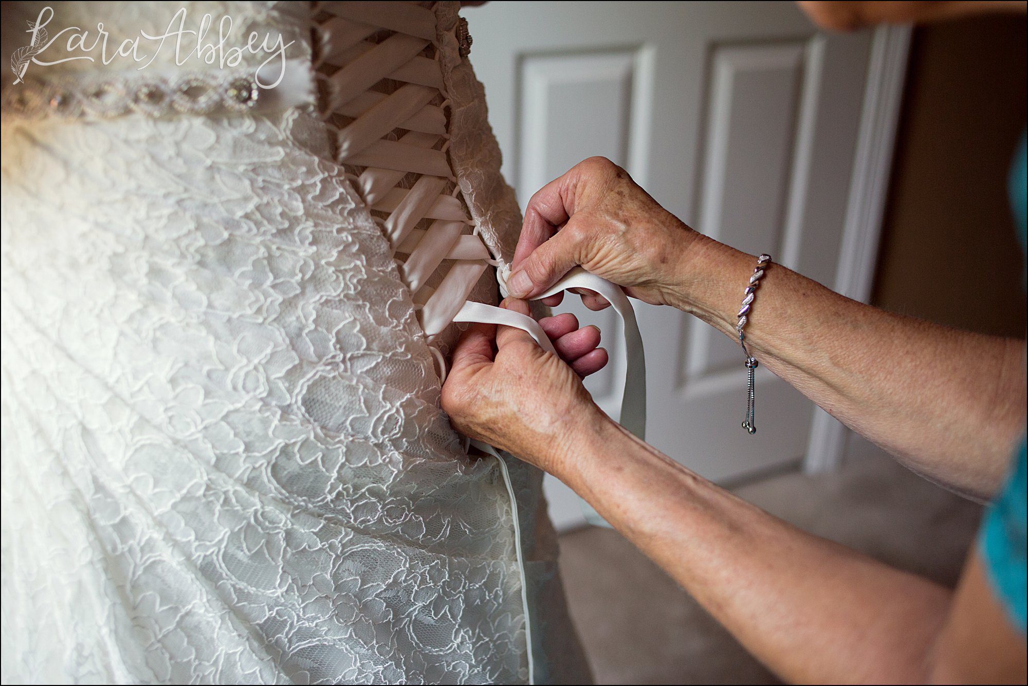 Laid Back Summer Backyard Wedding - Getting Ready