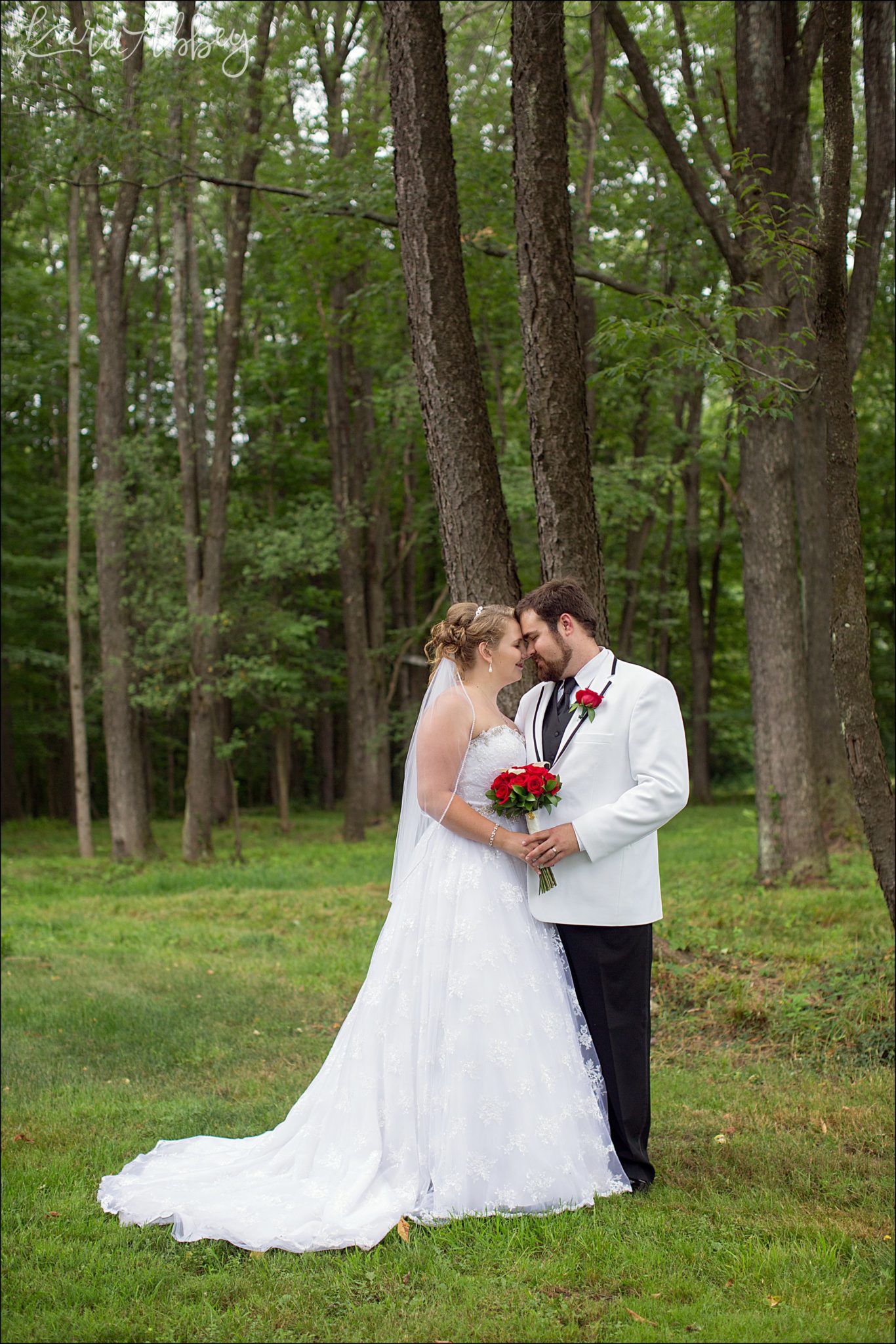 Christmas in July Themed Wedding featured Irwin, PA Photographer