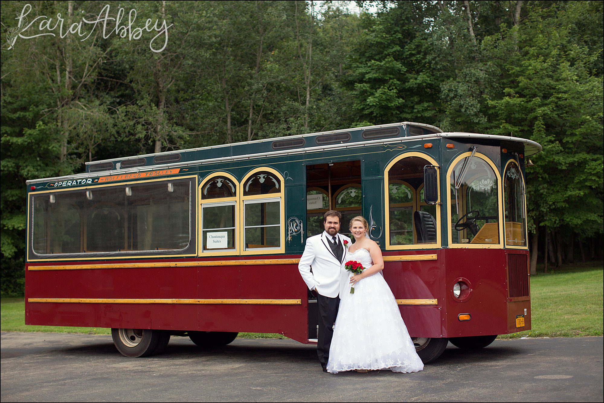 Christmas in July Themed Wedding featured Irwin, PA Photographer
