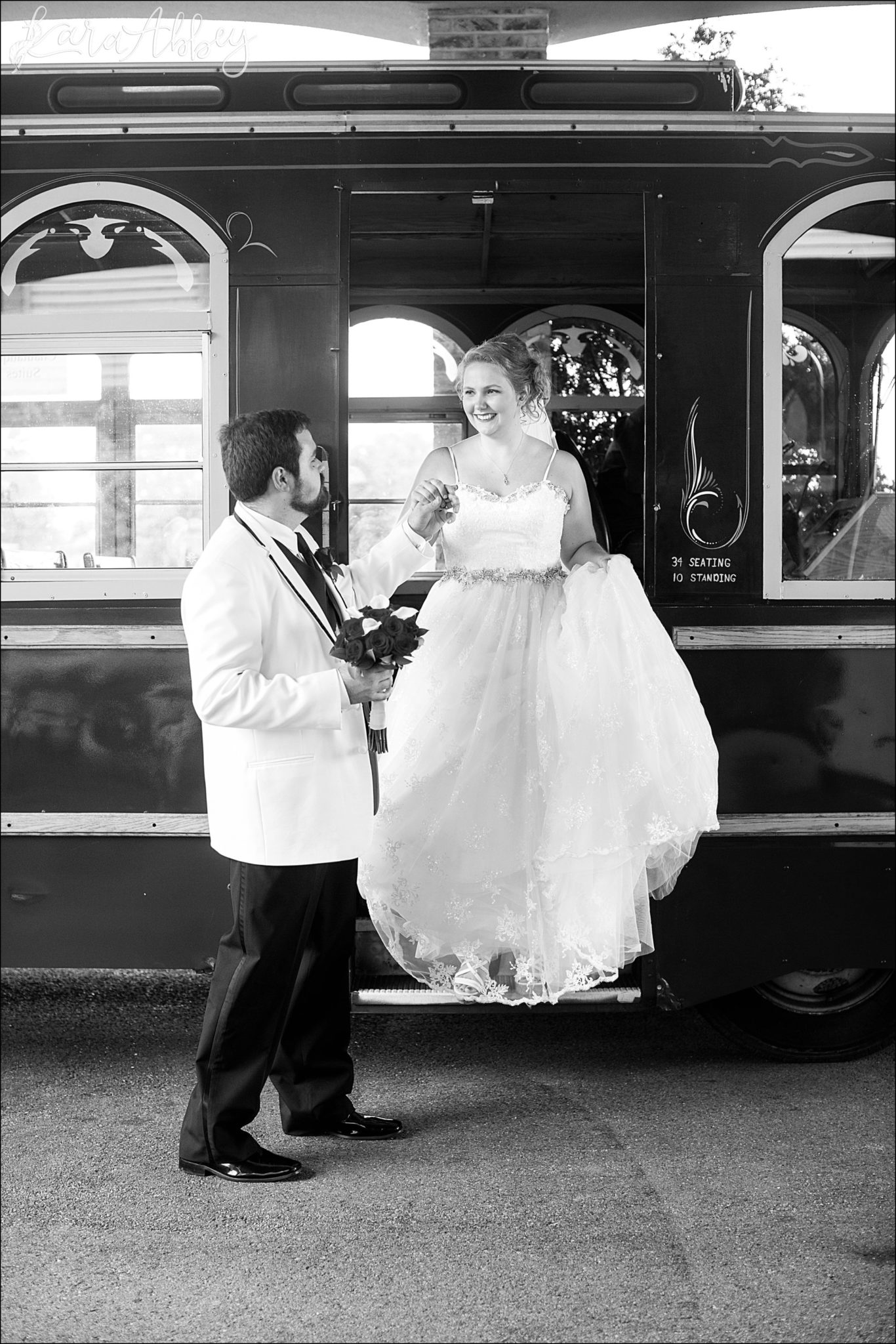 Christmas in July Themed Wedding featured Irwin, PA Photographer