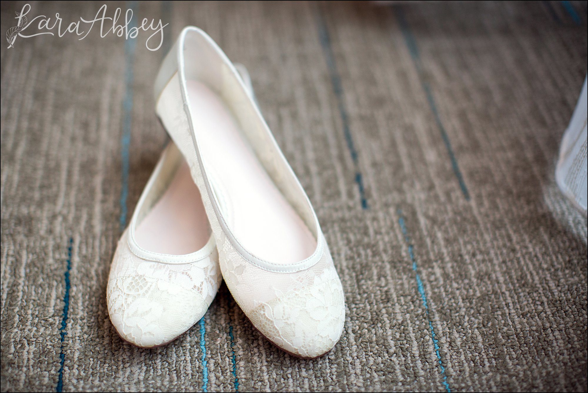 St. Patrick's Day Winter Wedding - Getting Ready at the Hampton Inn in Irwin, PA