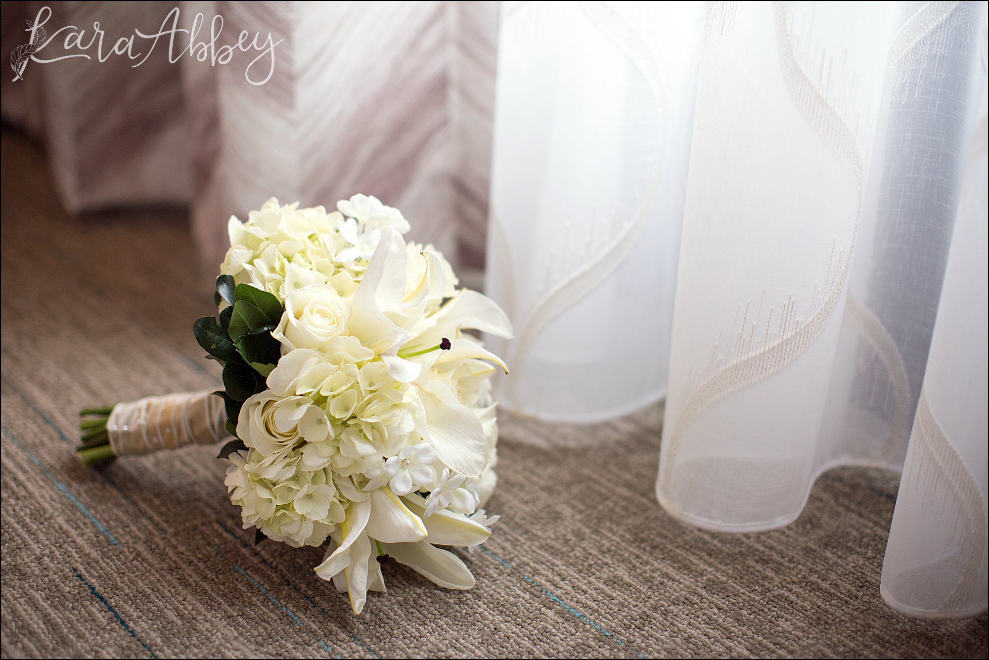 St. Patrick's Day Winter Wedding - Getting Ready at the Hampton Inn in Irwin, PA