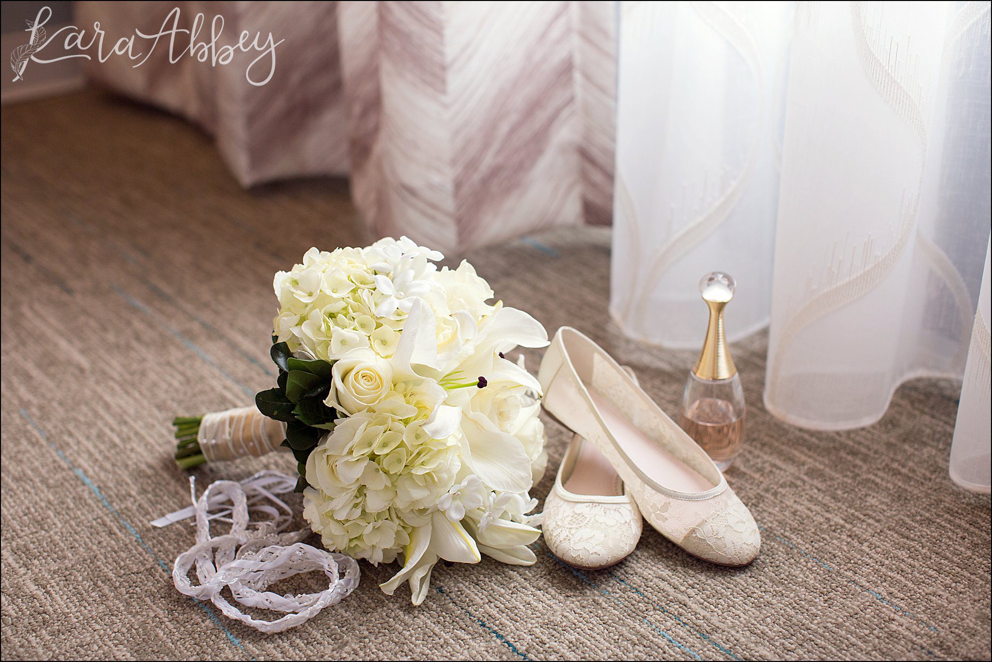 St. Patrick's Day Winter Wedding - Getting Ready at the Hampton Inn in Irwin, PA